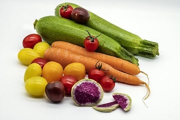 AY Etiket, carrot, Cucurbita pepo con. giromontiina, Solanum lycopersicum, Turnip, white background